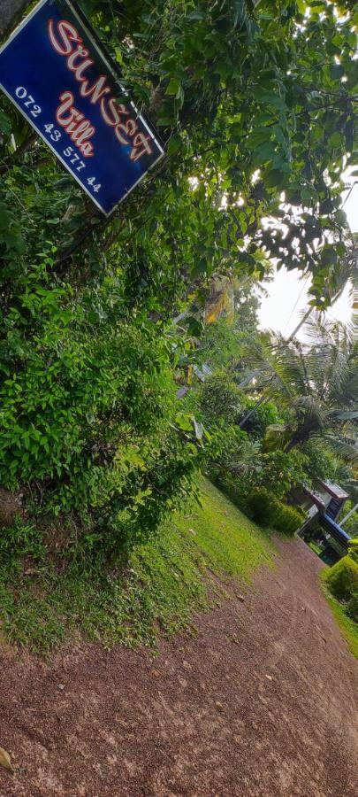 Sunset Villa Negombo Exterior foto